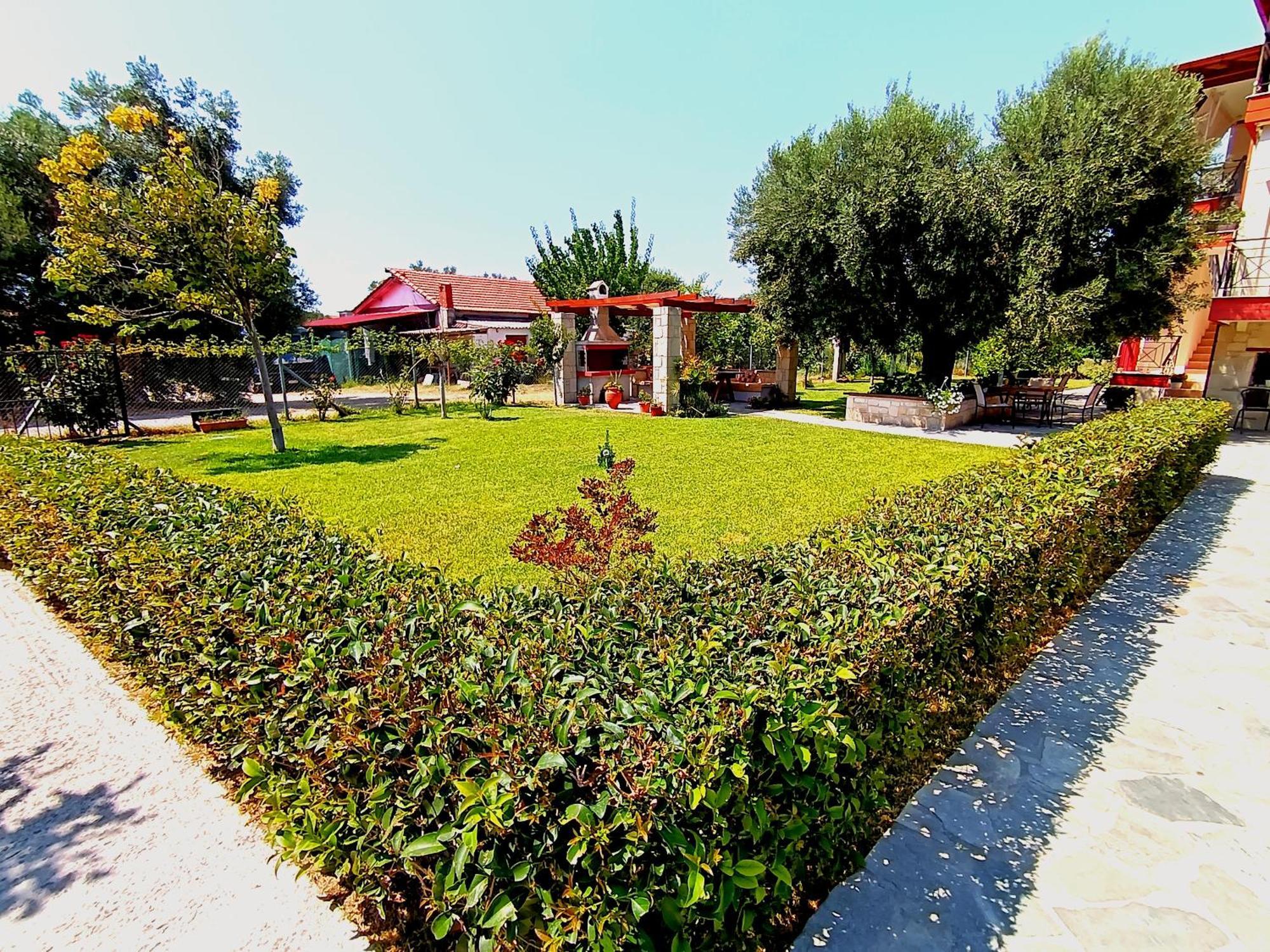 Giorgos Apartments Skála Foúrkas Buitenkant foto