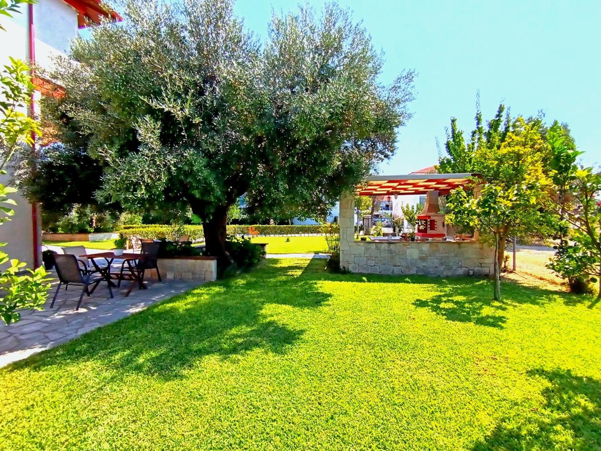 Giorgos Apartments Skála Foúrkas Buitenkant foto