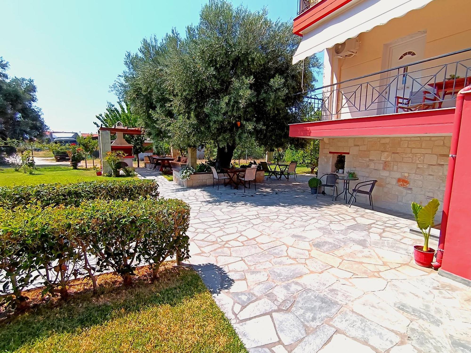 Giorgos Apartments Skála Foúrkas Buitenkant foto